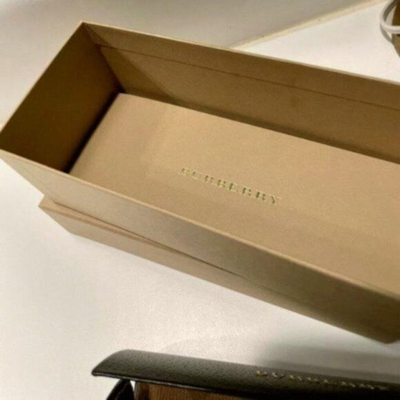 Burberry 54mm Square Sunglasses Frame Green Lens Violet - Picture 7 of 12